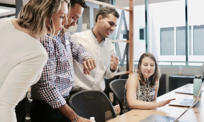 Guiding Growth: How Keynote Speakers Help Teams Navigate Transition?